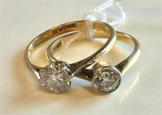 2 solitaire diamond rings